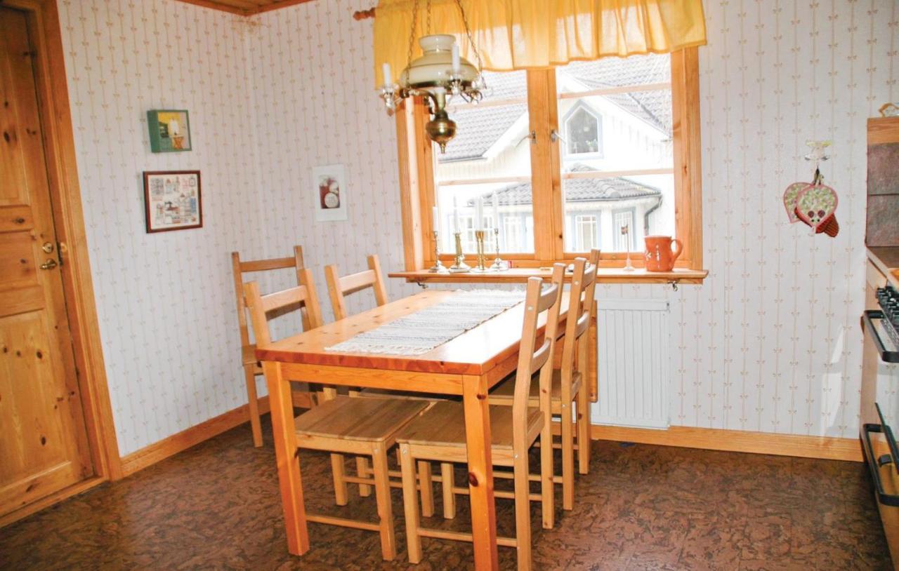 Cozy Home In Uddevalla With Wifi Häljebol Eksteriør bilde