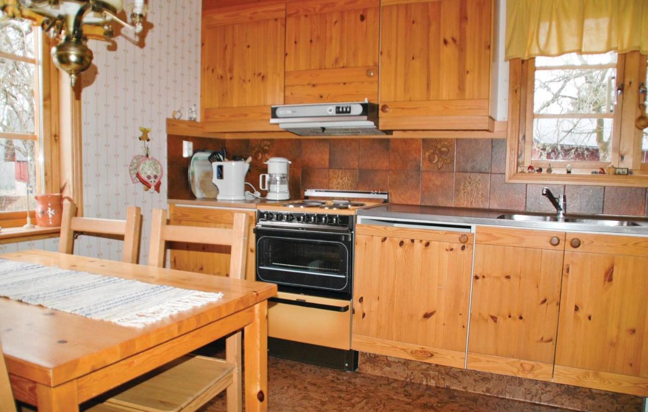 Cozy Home In Uddevalla With Wifi Häljebol Eksteriør bilde