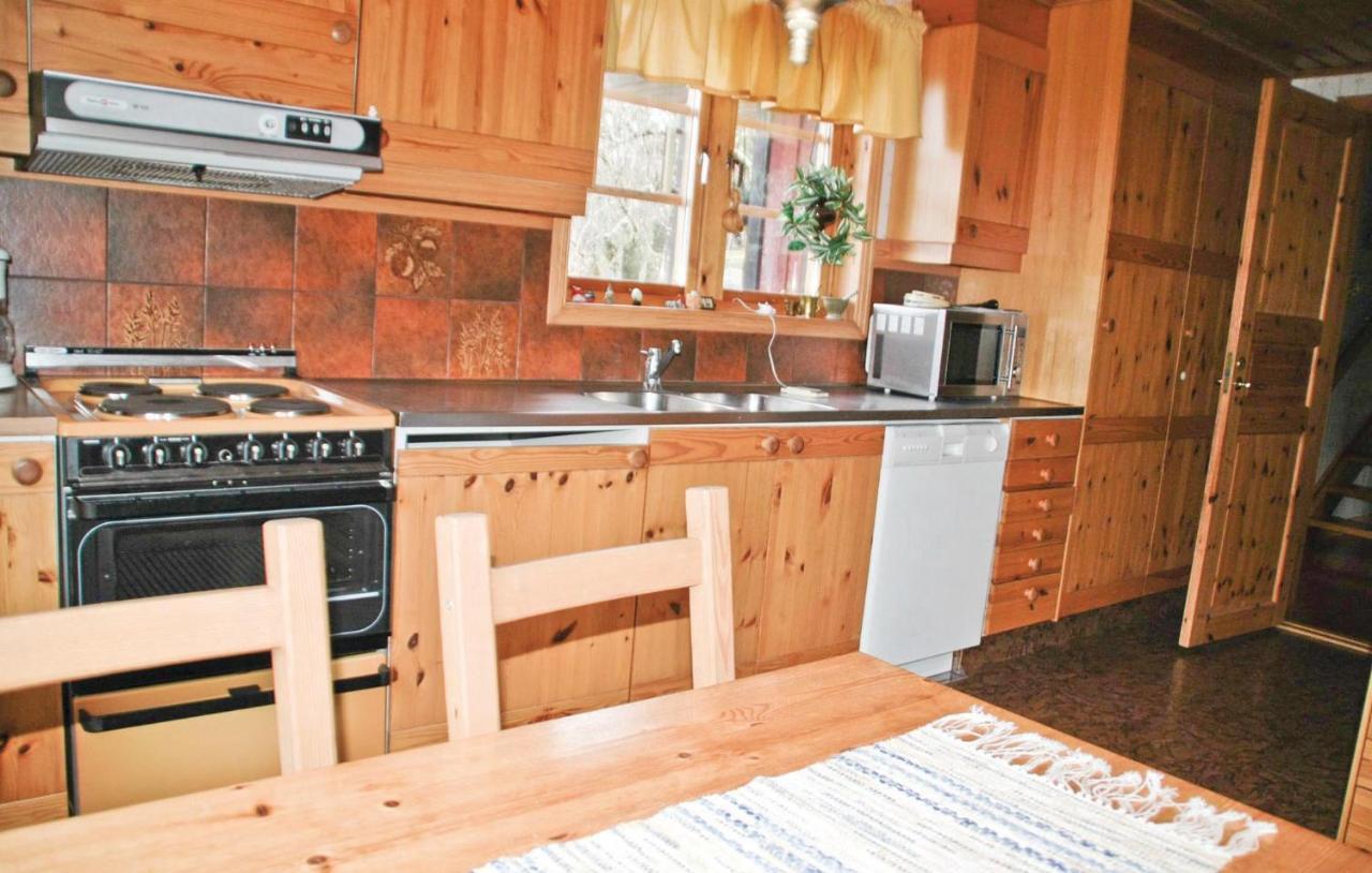 Cozy Home In Uddevalla With Wifi Häljebol Eksteriør bilde